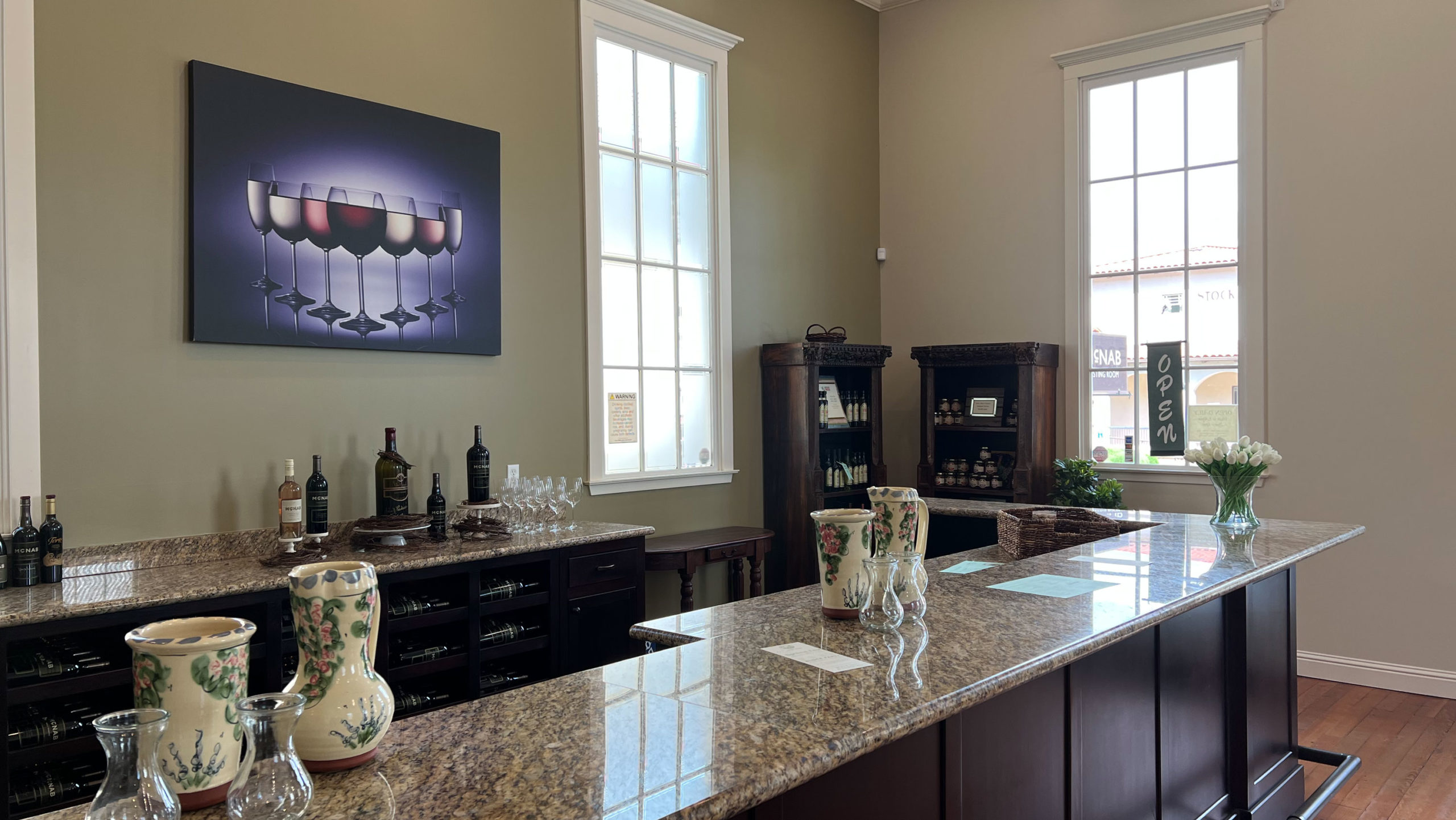 McNab Ridge tasting room bar